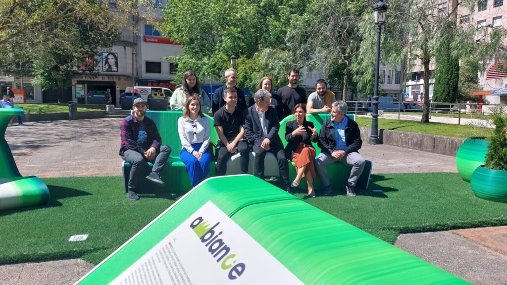 Pontevedra muestra mobiliario urbano sostenible con biomateriales Pontevedra muestra mobiliario urbano sostenible con biomateriales