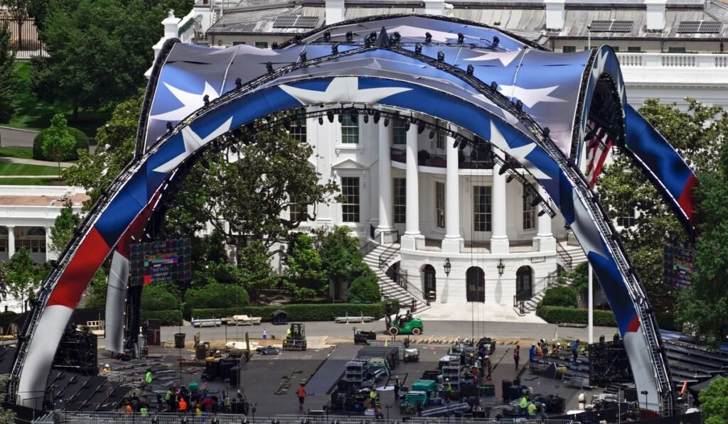 Pro-Democrat group sues to halt UFC fight on White House lawn on Trump’s birthday Pro-Democrat group sues to halt UFC fight on White House lawn on Trump’s birthday