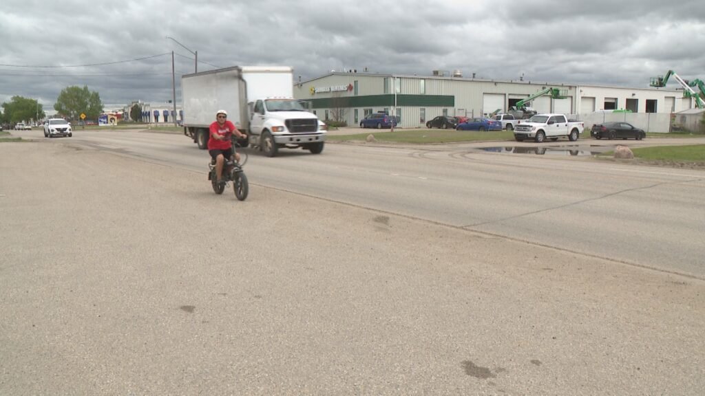 Proposed changes to Millar Avenue to improve accessibility could hurt businesses – Saskatoon Proposed changes to Millar Avenue to improve accessibility could hurt businesses - Saskatoon