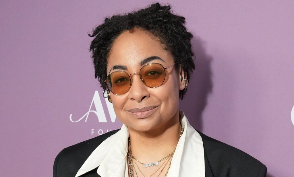 Raven-Symoné Dances To 'Spend Dat' & Fans Mention Her Wife