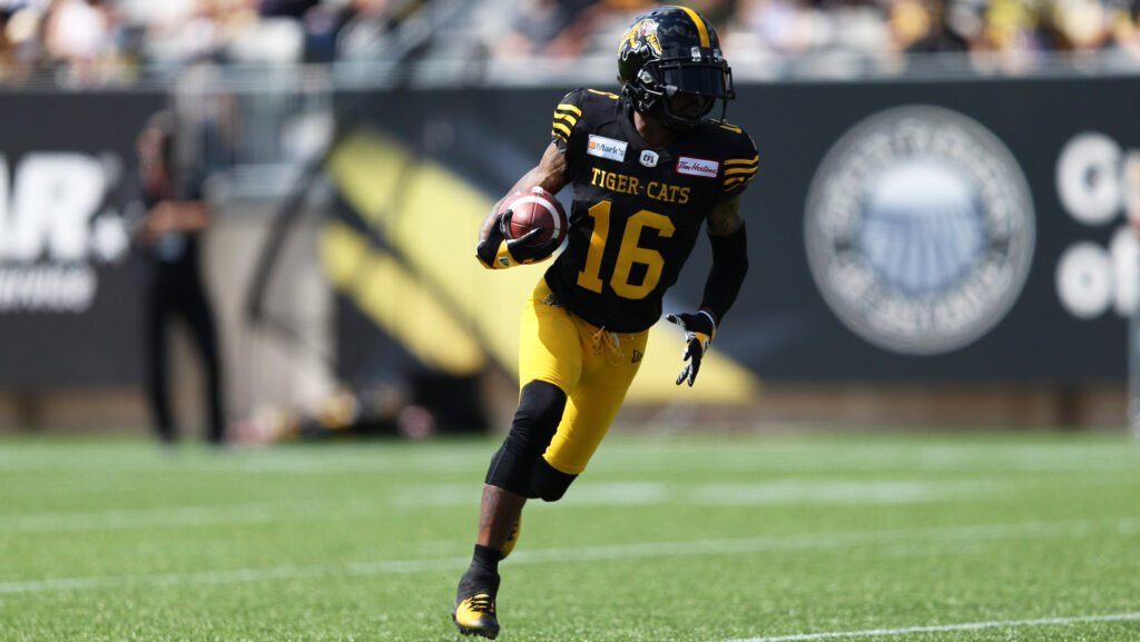 Receiver Brandon Banks signs one-day contract to retire with Hamilton