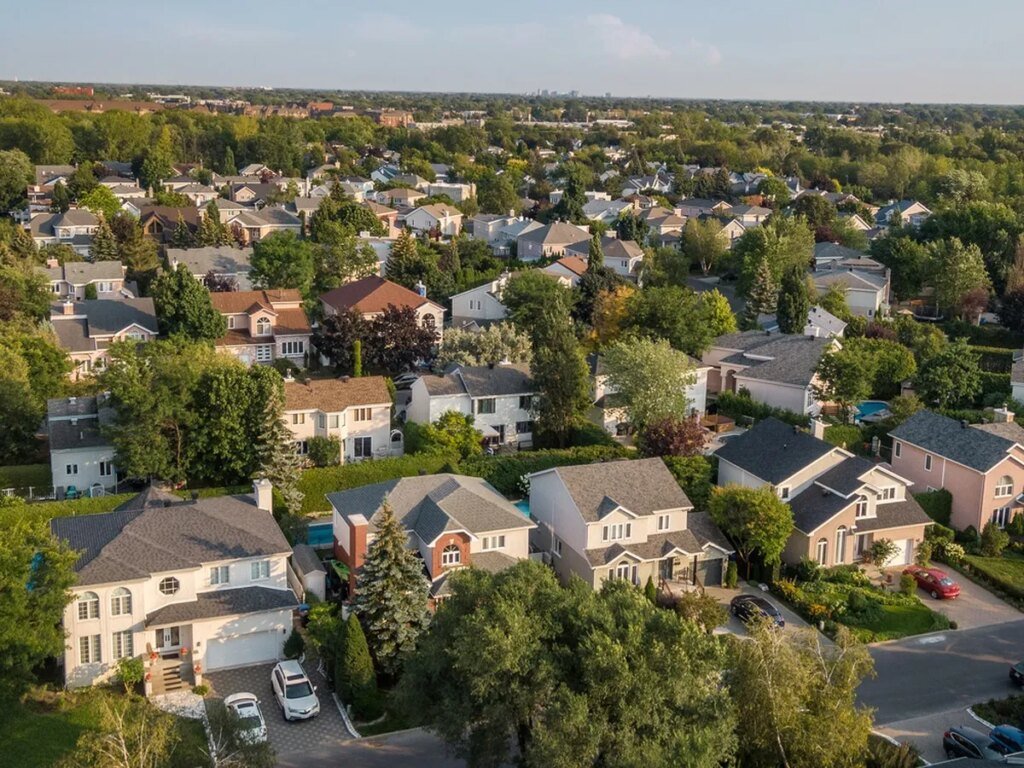 Recent immigrants are buying homes faster as Canadian-born ownership declines: StatCan Recent immigrants are buying homes faster as Canadian-born ownership declines: StatCan