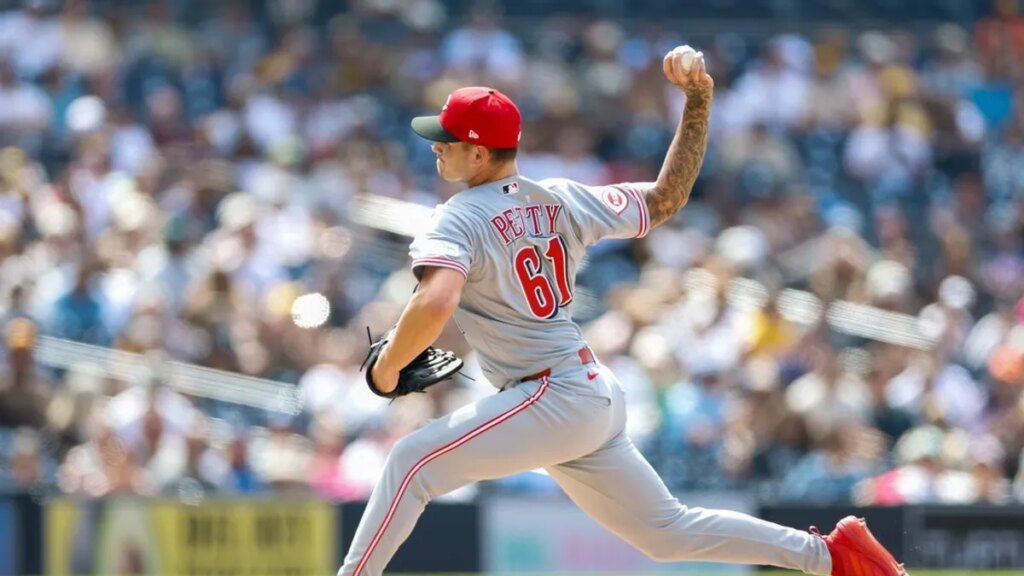 Reds stumble into series against similarly struggling D-backs
