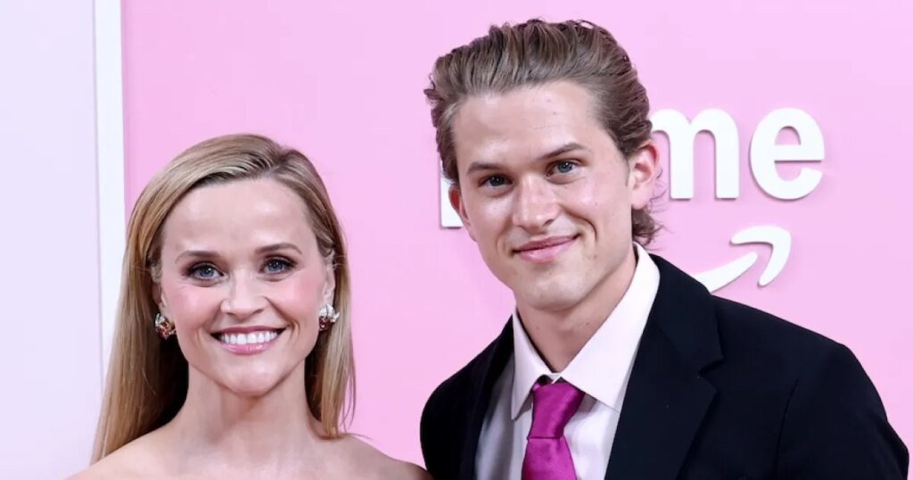 Reese Witherspoon, Son Deacon Phillippe Attend Elle Premiere