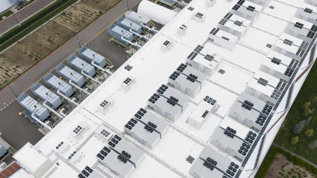 Regulators back Trump’s plan to power AI data centers faster with grid connections Regulators back Trump’s plan to power AI data centers faster with grid connections