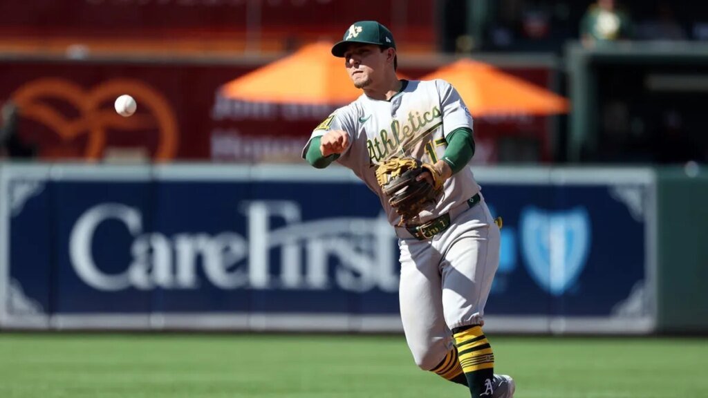 Report: Blue Jays adding IF Luis Urias from D-backs Report: Blue Jays adding IF Luis Urias from D-backs
