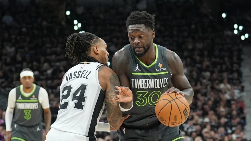 Reports: Wolves deal Julius Randle to Nets in 3-team trade