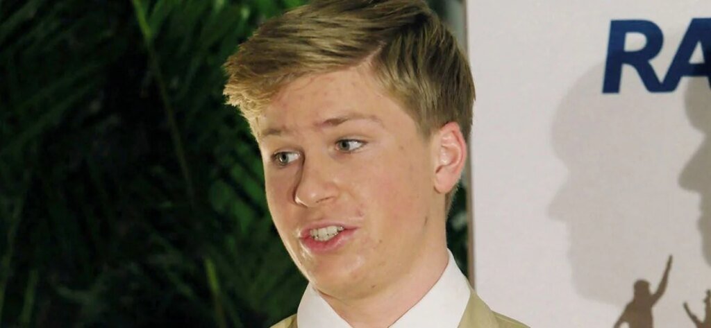 Robert Irwin Reportedly Dating Photographer Ashleigh Scully