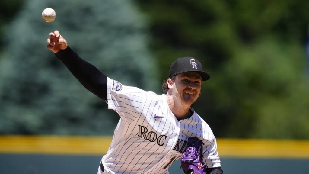 Rockies, Red Sox fall short of standards set in World Series meeting Rockies, Red Sox fall short of standards set in World Series meeting