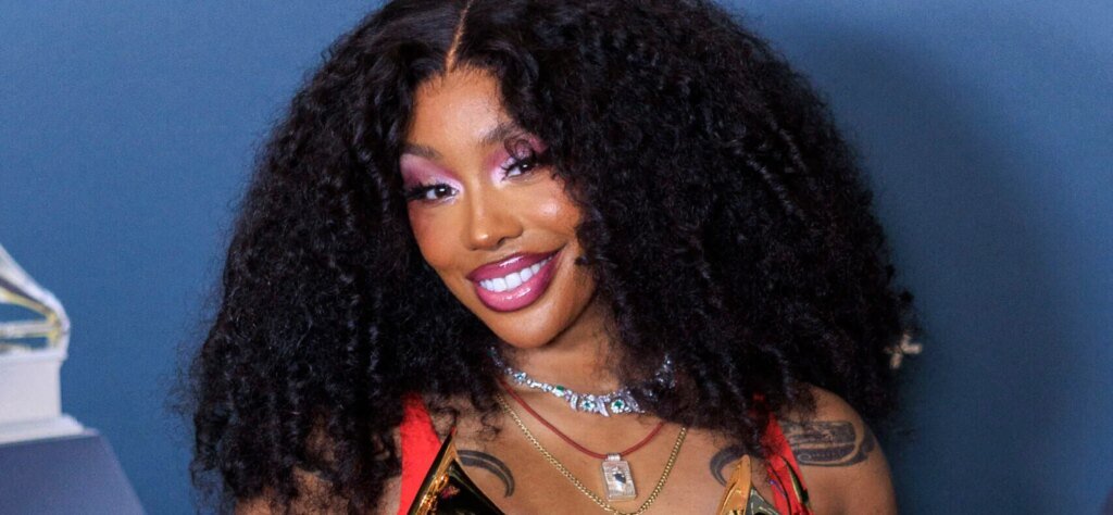 SZA Slams Artists Who Support ‘Degenerate’ AI Music SZA Slams Artists Who Support 'Degenerate' AI Music