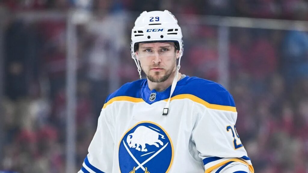 Sabres re-sign F Beck Malenstyn to 6-year, $17.5-million deal