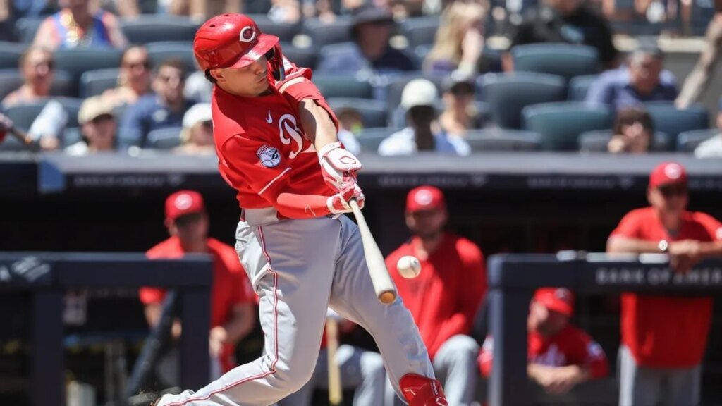 Sal Stewart, Reds break loose in rout over Yankees