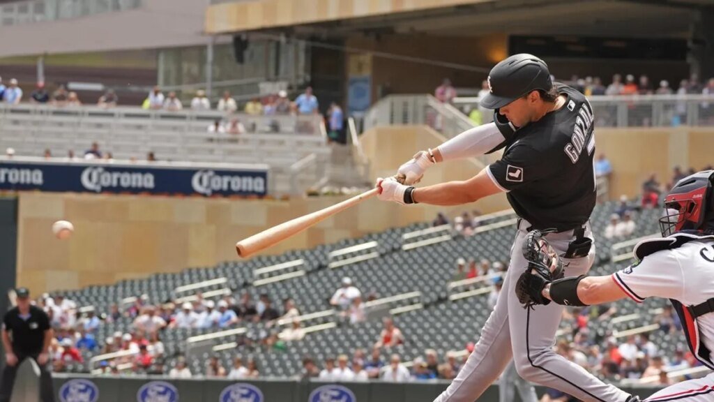 Sam Antonacci’s 4-hit game propels White Sox over Twins Sam Antonacci's 4-hit game propels White Sox over Twins