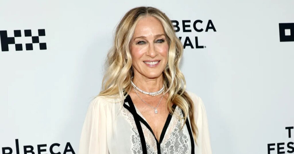 Sarah Jessica Parker's Crossbody Bag Style Is on Sale on Amazon