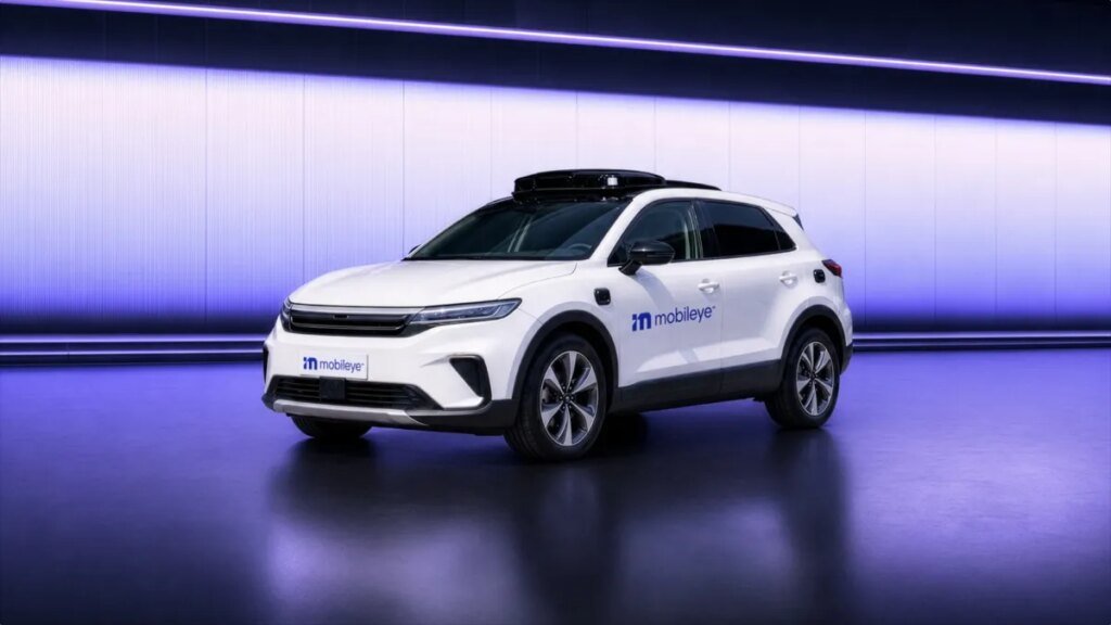 Self-driving tech supplier Mobileye wants to be part of the robotaxi revolution — again Self-driving tech supplier Mobileye wants to be part of the robotaxi revolution — again