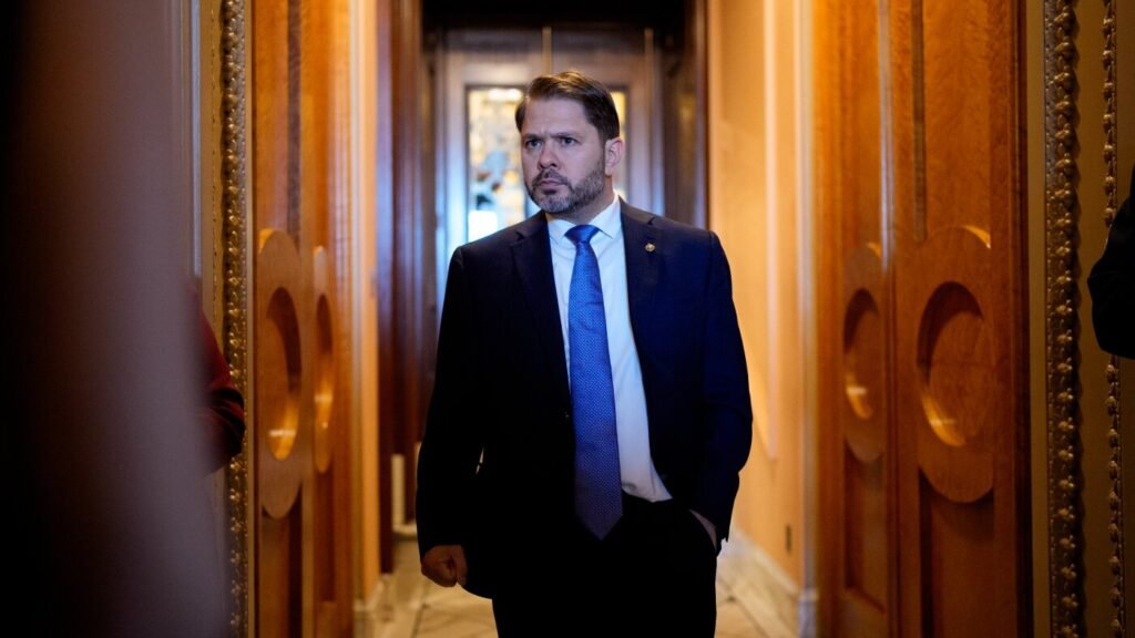 Senate Ethics Committee dismisses complaint against Gallego : NPR