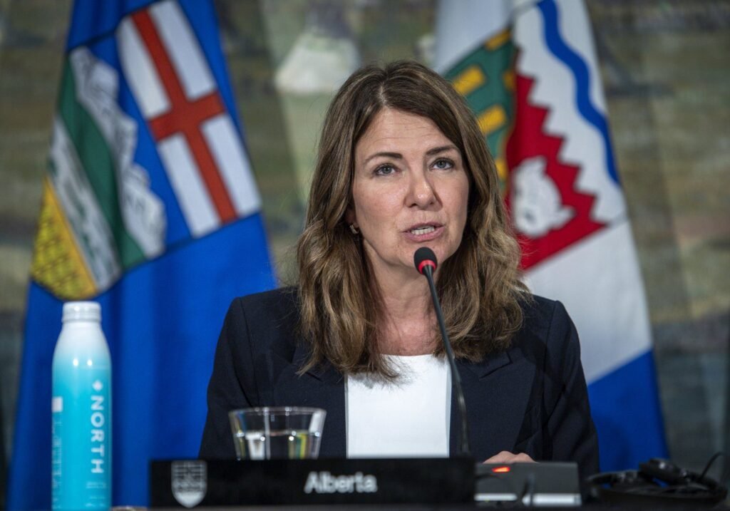 Separatism and energy: Alberta's Smith to meet with counterpart in Quebec this week