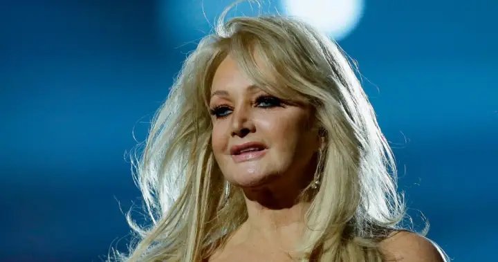 Singer Bonnie Tyler out of induced coma but ‘remains very unwell’ – National Singer Bonnie Tyler out of induced coma but ‘remains very unwell’ - National