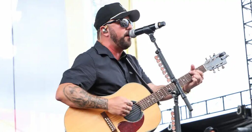 Singer Tyler Farr Cancels Concert After Farming Accident