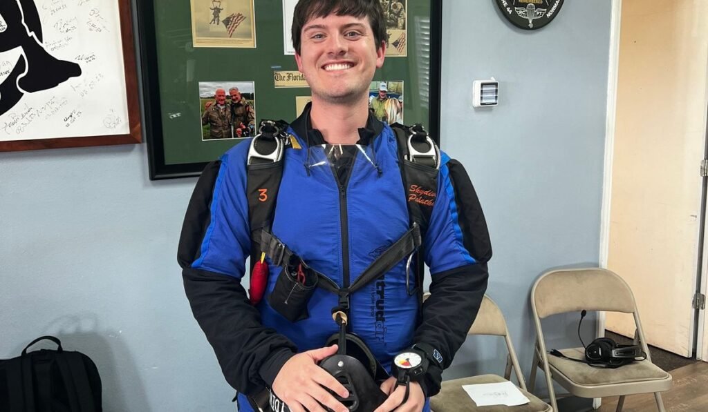 Skydivers killed in Missouri plane crash found thrills and peace through jumping