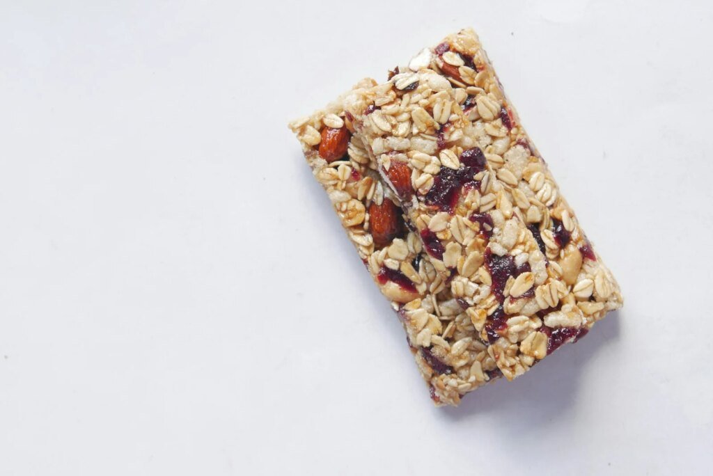 Solo Travel Food Hacks: Smart Ways to Stay Fueled on Every Adventure Solo Travel Food Hacks: Smart Ways to Stay Fueled on Every Adventure