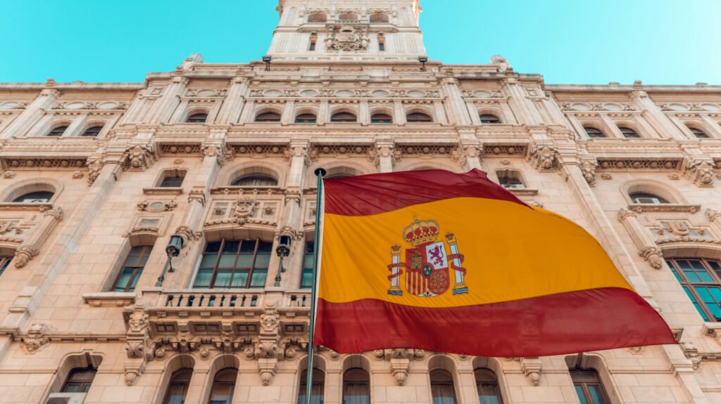 Spain Will Require Carriers To Keep Mobile Networks Live During Power Outages Spain Will Require Carriers To Keep Mobile Networks Live During Power Outages