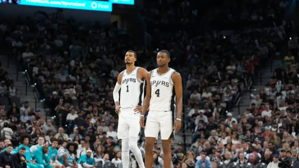 Spurs’ Historic NBA Finals Collapse Puts Knicks on Brink of Championship Spurs’ Historic NBA Finals Collapse Puts Knicks on Brink of Championship