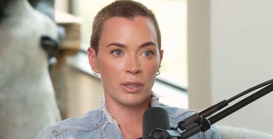 Teddi Mellencamp Tears Up & Shows New Wig Amid Cancer Battle Teddi Mellencamp Tears Up & Shows New Wig Amid Cancer Battle