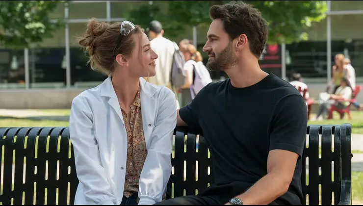 The Love Hypothesis Trailer Brings Enemies-To-Lovers Chemistry The Love Hypothesis Trailer Brings Enemies-To-Lovers Chemistry
