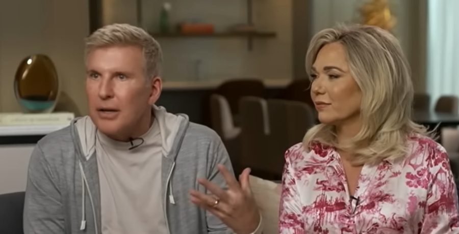 Todd And Julie Chrisley Sue Their Former Lawyer For ‘Malpractice’ Todd And Julie Chrisley Sue Their Former Lawyer For 'Malpractice'