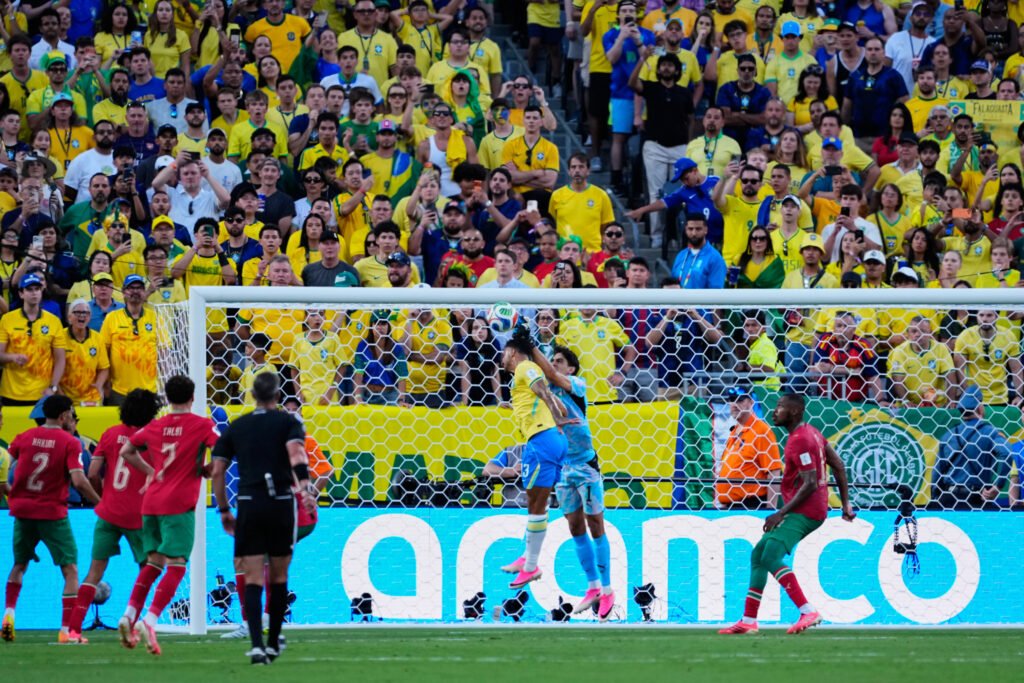 Top Democrats watch Brazil-Morocco match – together Top Democrats watch Brazil-Morocco match – together