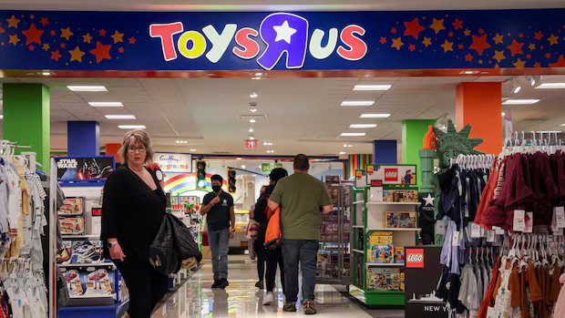 Toys ‘R’ Us Canada gets court approval to split business among 3 buyers Toys 'R' Us Canada gets court approval to split business among 3 buyers