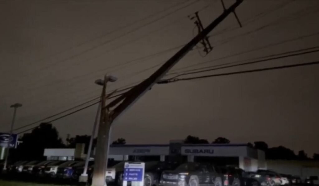 Tropical storm remnants pound Gulf states with heavy rain after tornadoes hit the Midwest Tropical storm remnants pound Gulf states with heavy rain after tornadoes hit the Midwest