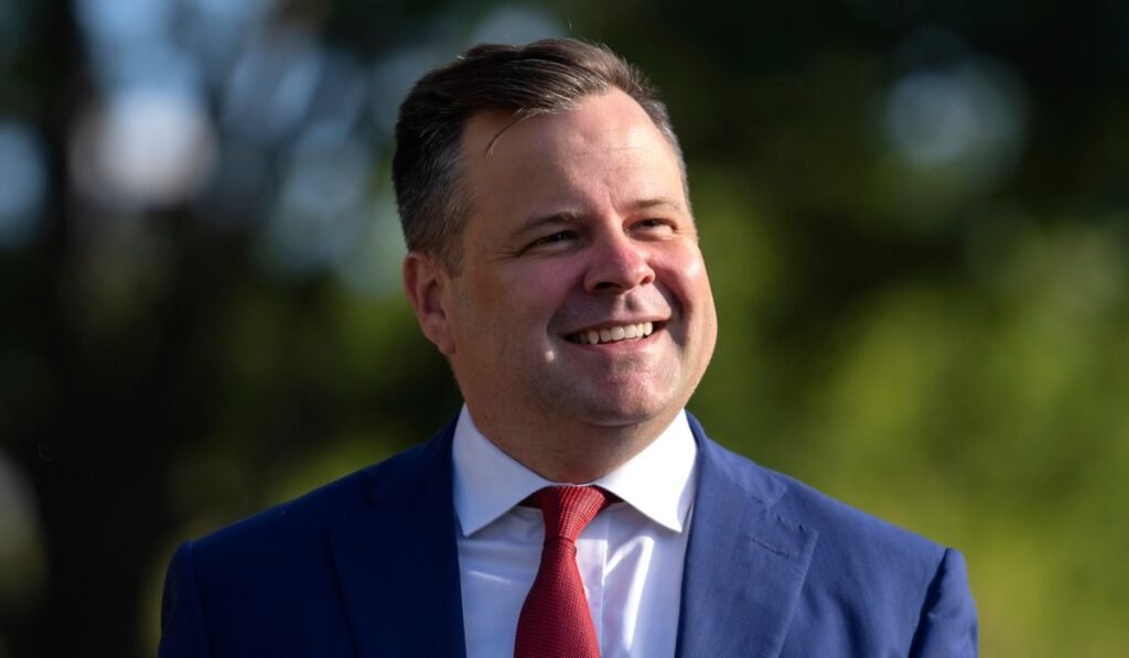 Trump names Bill Pulte, a vocal attack dog, to oversee national intelligence Trump names Bill Pulte, a vocal attack dog, to oversee national intelligence