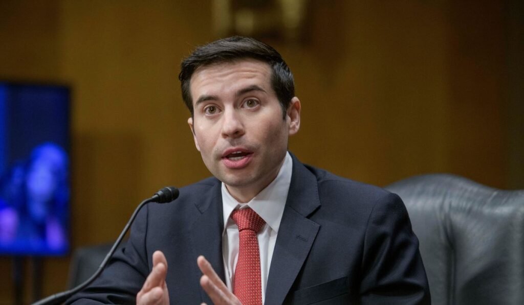 U.S. tells states to deal with unemployment fraud or face penalties U.S. tells states to deal with unemployment fraud or face penalties