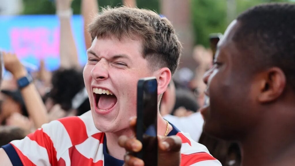 USMNT ticket prices drop for group match, soar for knockout round
