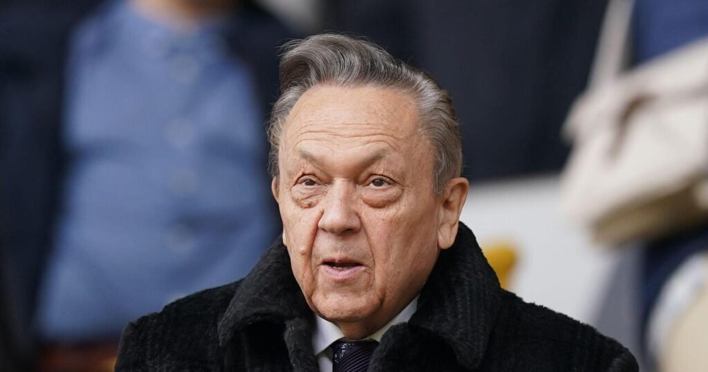 West Ham joint-chair David Sullivan resigns and vows to fight allegations