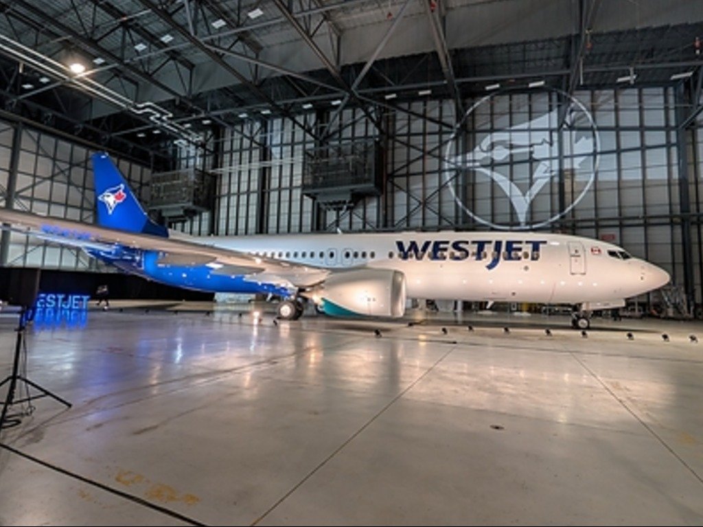 WestJet hits it out of the park, renews partnership with Jays, unveils co-branded aircraft WestJet hits it out of the park, renews partnership with Jays, unveils co-branded aircraft