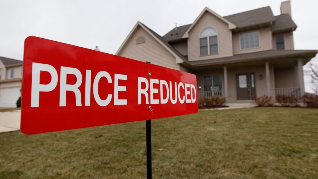 When falling housing prices are good news — and when they’re not : Planet Money : NPR When falling housing prices are good news — and when they're not : Planet Money : NPR