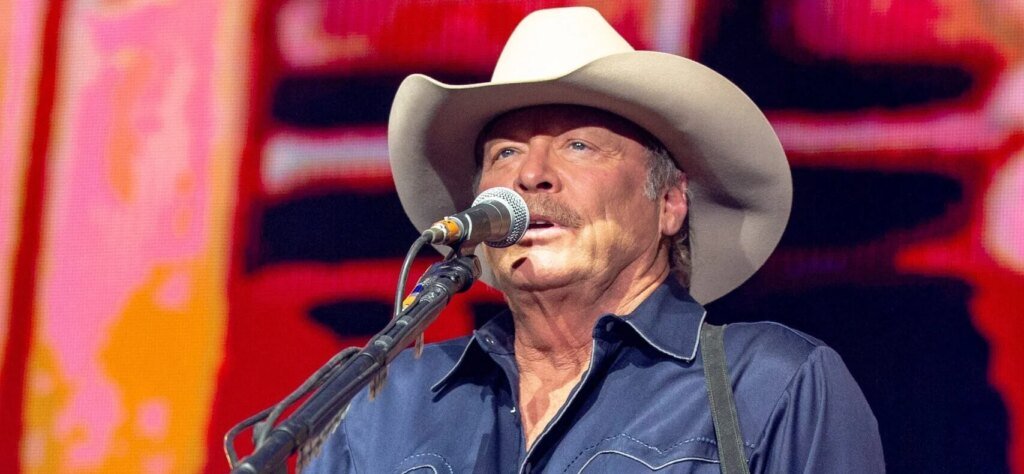 Why Alan Jackson's Final Concert Didn't Go As Planned