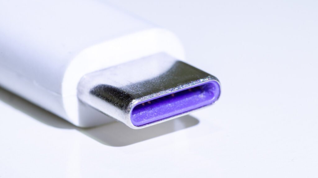 Why Some USB Ports Are Purple (And Why They’re Rarely Sold In The US) Why Some USB Ports Are Purple (And Why They're Rarely Sold In The US)