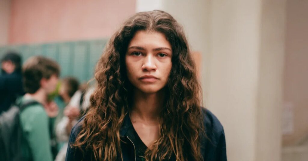 Zendaya's Mom Reacts to Euphoria Finale After Rue's Death