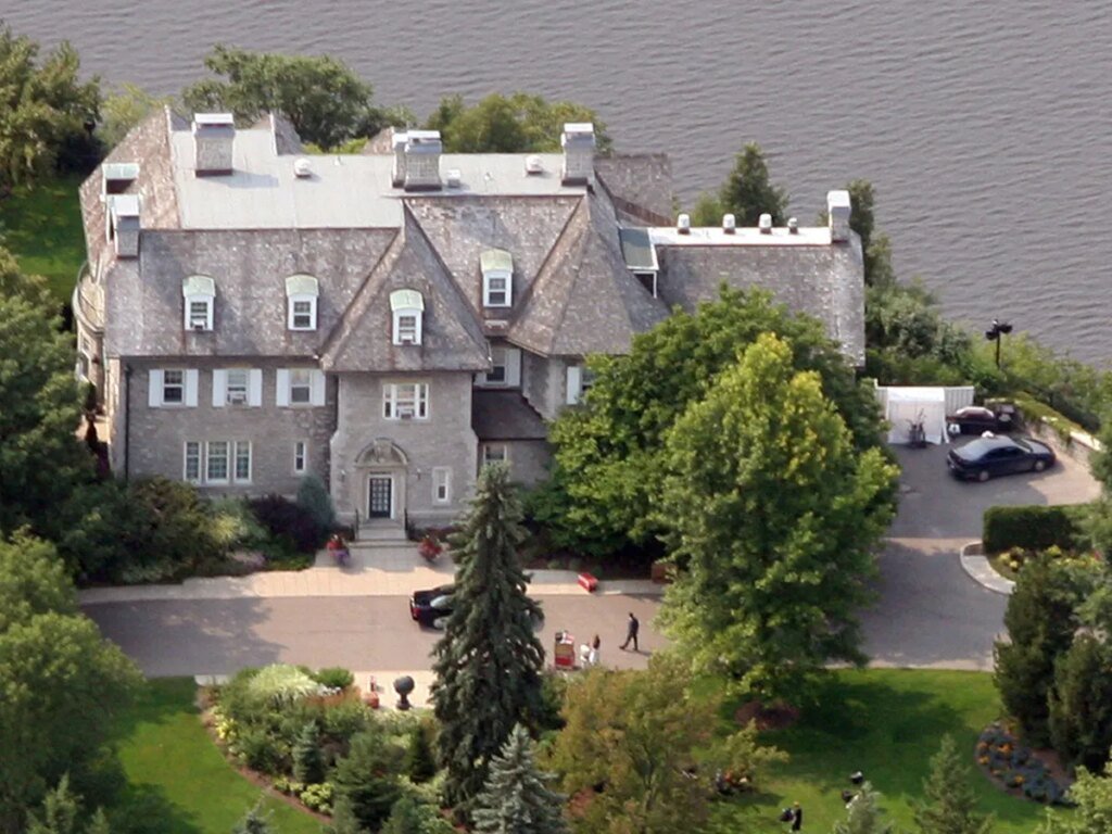 ‘Not just any home’: Liberal government set to announce plans to 'restore' 24 Sussex