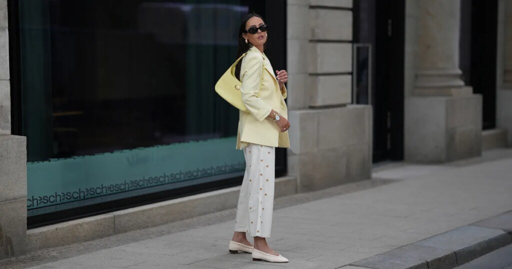 13 Colorful Ballet Flats to Swap For Boring White Sneakers 13 Colorful Ballet Flats to Swap For Boring White Sneakers