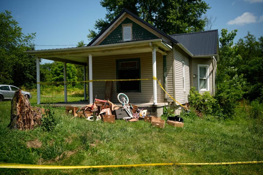 16 children rescued from Ohio home with subhuman living conditions: Four family members charged with abuse and neglect | U.S. 16 children rescued from Ohio home with subhuman living conditions: Four family members charged with abuse and neglect | U.S.