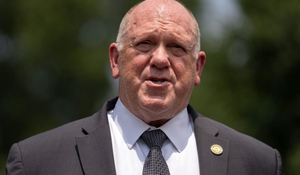 Trump’s border czar says vetting of ICE officer is under internal review after Maine shooting Trump’s border czar says vetting of ICE officer is under internal review after Maine shooting