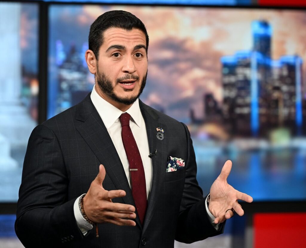 A new media ecosystem is taking root on the left, reshaping Democratic politics