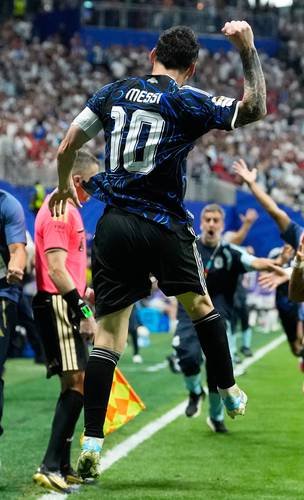 A Argentina no le pesó la historia A Argentina no le pesó la historia