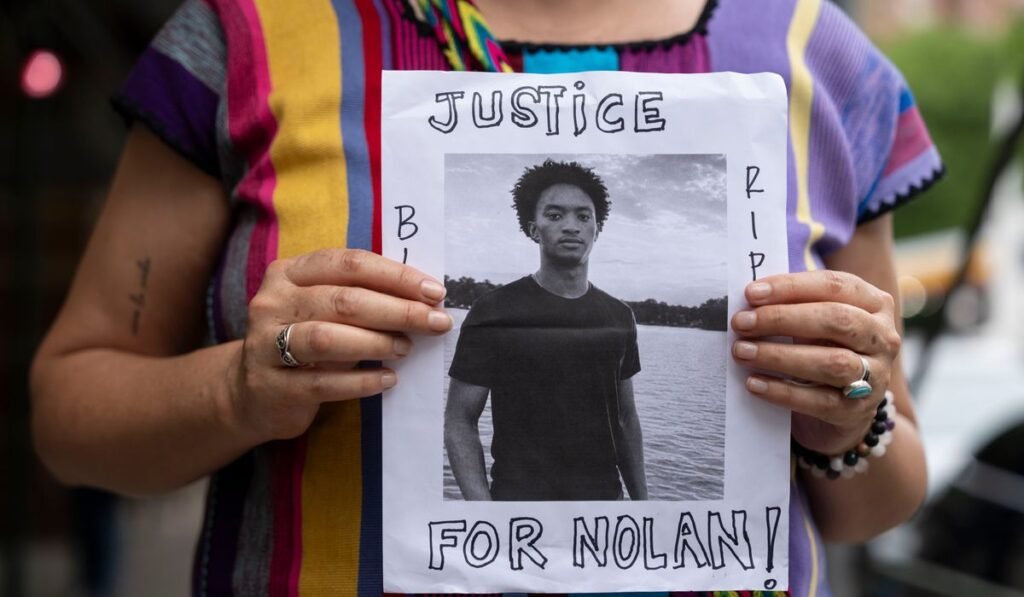 A July 4 boat trip, an 18-year-old’s death and a family’s search for answers in the Deep South A July 4 boat trip, an 18-year-old’s death and a family’s search for answers in the Deep South