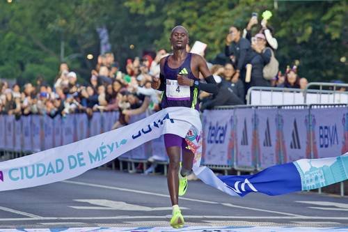 Africanos dominan el Medio Maratón de la Ciudad de México Africanos dominan el Medio Maratón de la Ciudad de México